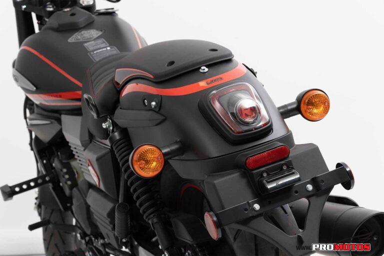 UM RENEGADE VEGAS 125 - Imagen 6