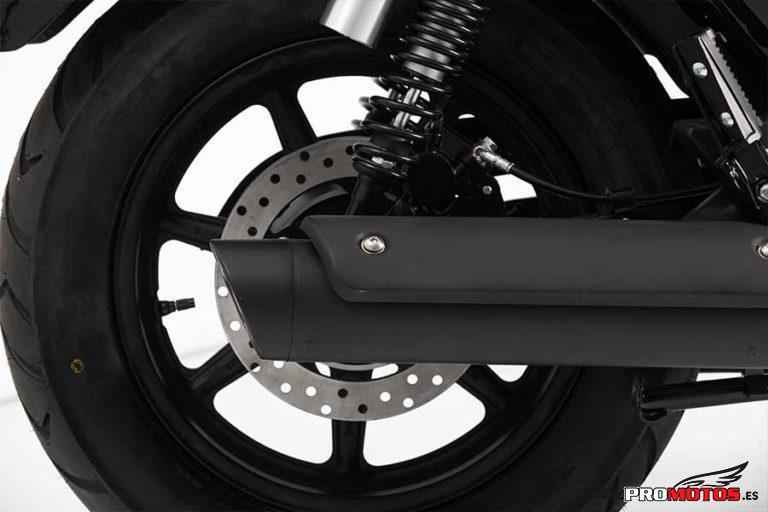 UM RENEGADE SPORT 125 - Imagen 8