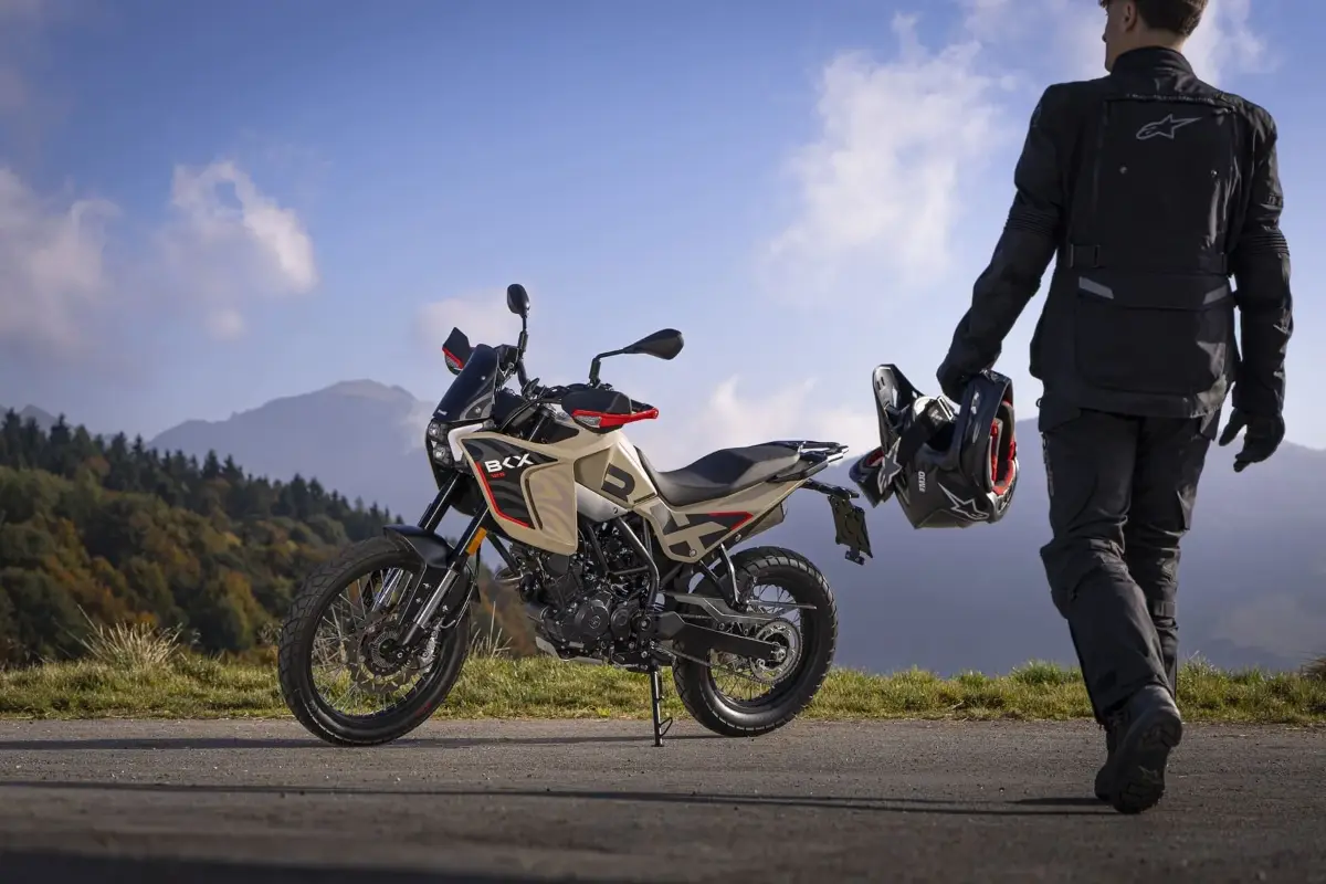 Benelli BKX 125 - Imagen 7