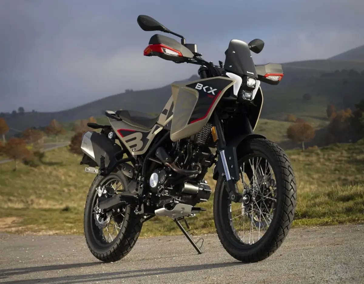 Benelli BKX 125 - Imagen 9