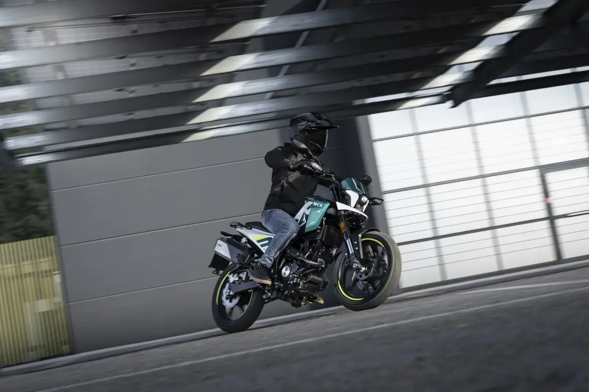 Benelli BKX 125 S - Imagen 10